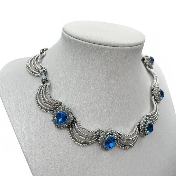 Vintage CORO LA REINE Blue Rhinestone Silver Tone Necklace Book Piece 1955 - Picture 4 of 9